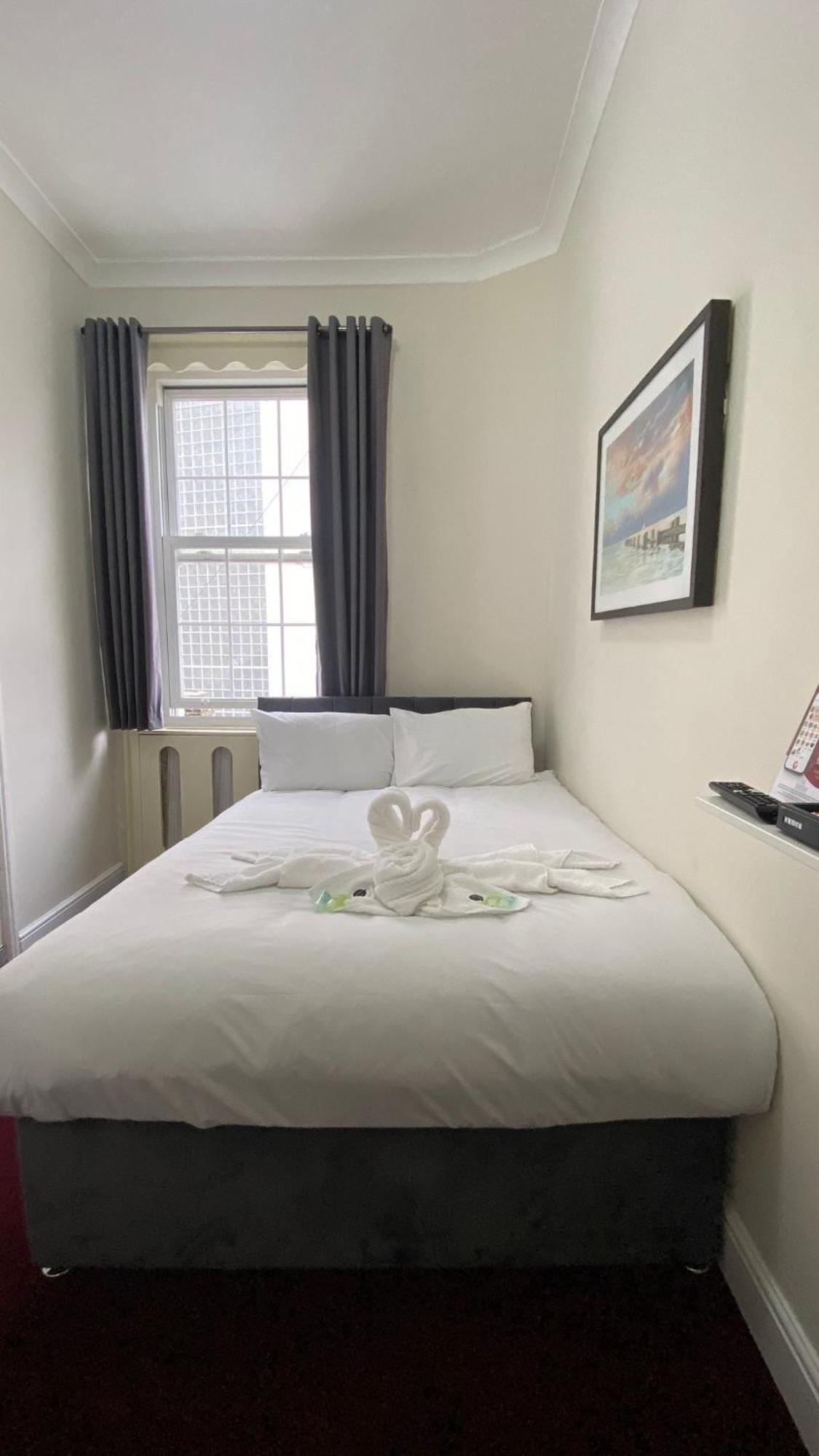לונדון Oban Victoria Hotel מראה חיצוני תמונה